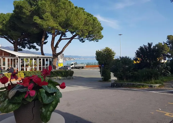 Appartement La Perla Di Puntabella Varazze