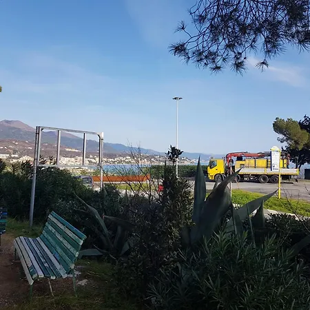 アパート La Perla Di Puntabella