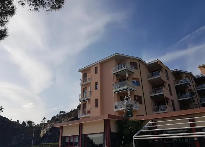 La Perla Di Puntabella 바라체